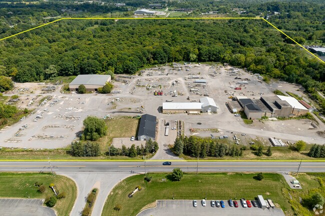 Plus de détails pour 81.4 Acres Zoned LI | Multiple Buildings – Industriel/Logistique à vendre, Victor, NY
